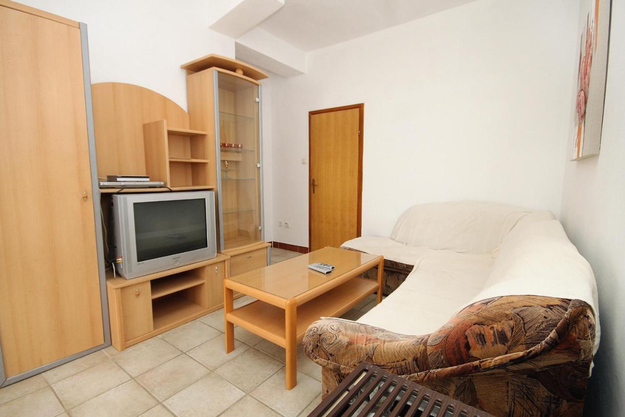 Family Friendly Seaside Apartments Vlasici, Pag - 4319 Ngoại thất bức ảnh