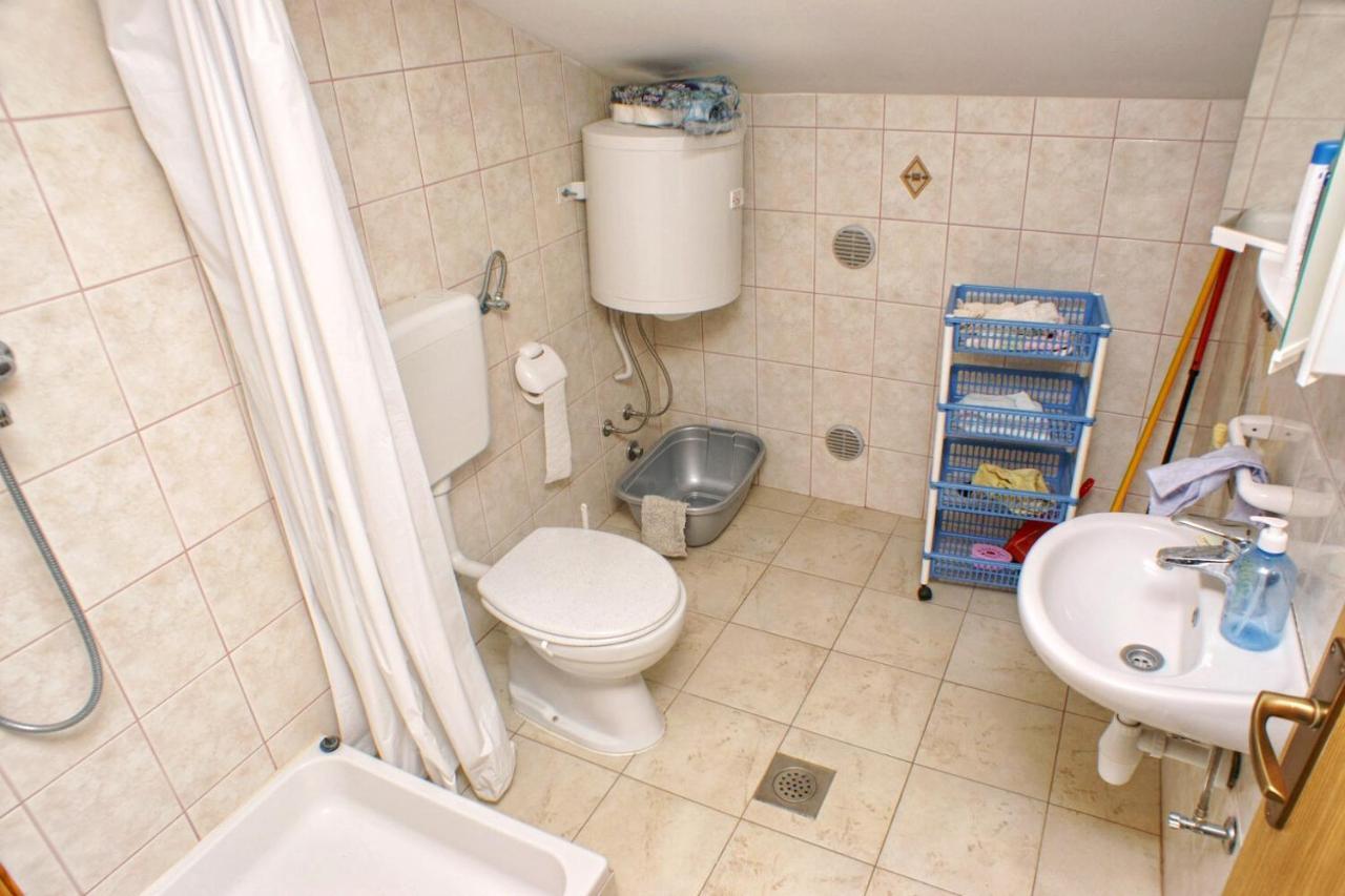 Family Friendly Seaside Apartments Vlasici, Pag - 4319 Ngoại thất bức ảnh