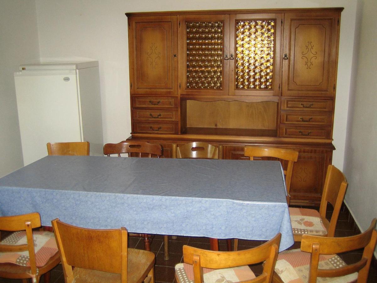 Family Friendly Seaside Apartments Vlasici, Pag - 4319 Ngoại thất bức ảnh