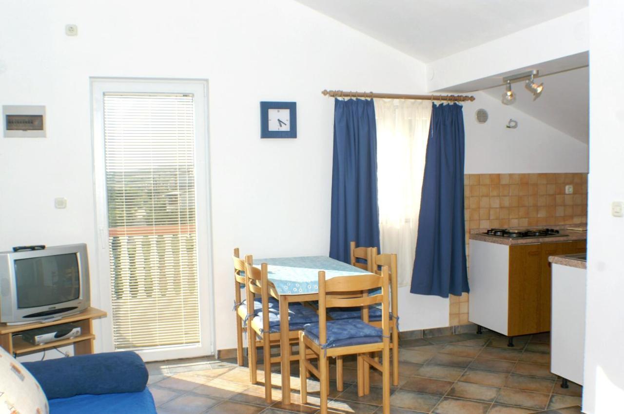Family Friendly Seaside Apartments Vlasici, Pag - 4319 Ngoại thất bức ảnh